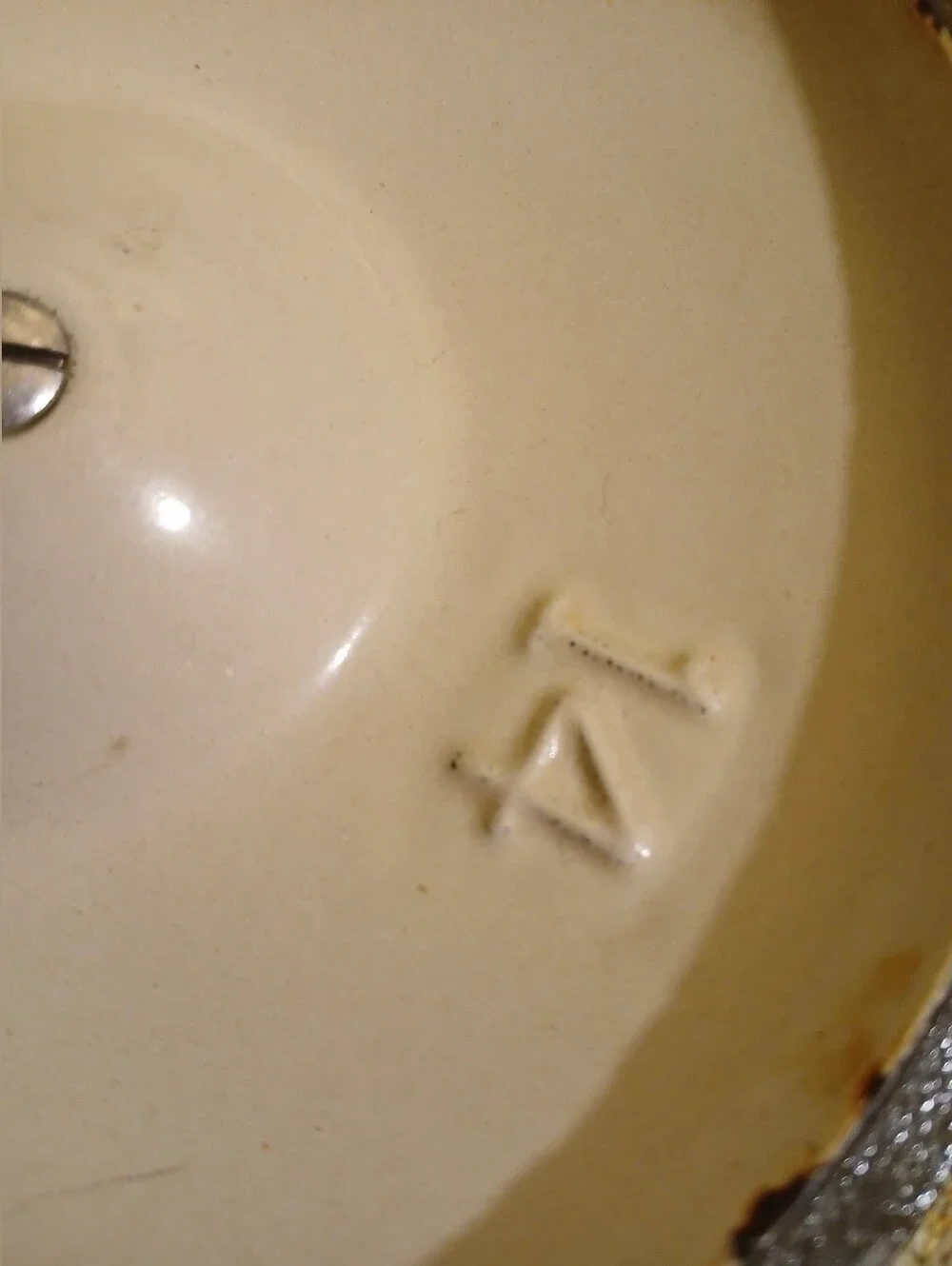 LeCreuset CAST IRON #14 LID ONLY!!!